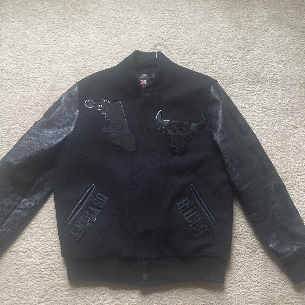 Chicago Bulls Varsity Jacket & SnapBack